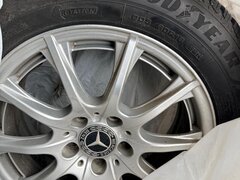 Jante Mercedes originale si anvelope iarna